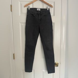 Black Levi’s Denizen Skinny Jeans